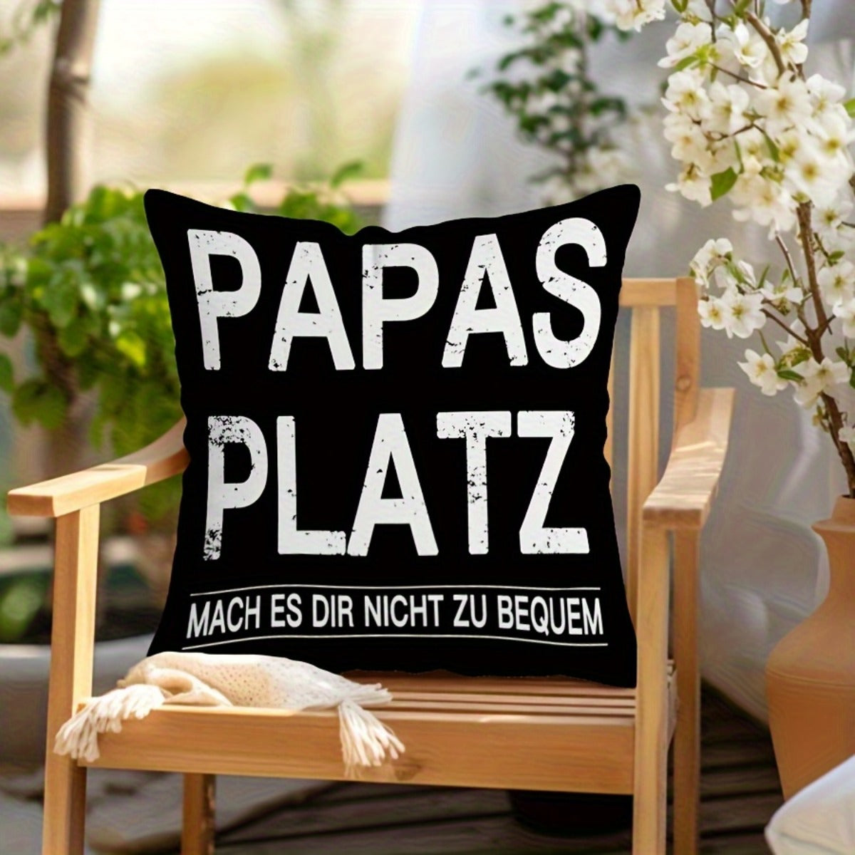 Kissenhülle – „Papas Platz – Mach es dir nicht zu bequem“