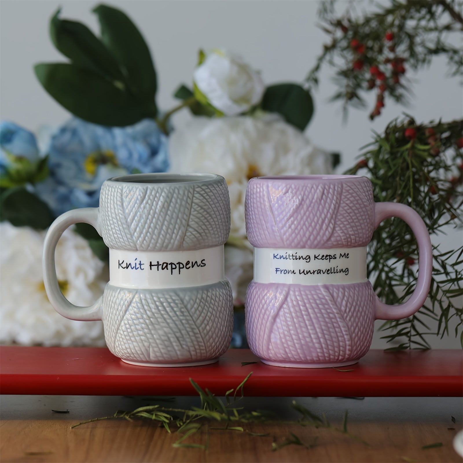 Keramiktasse im Strickdesign