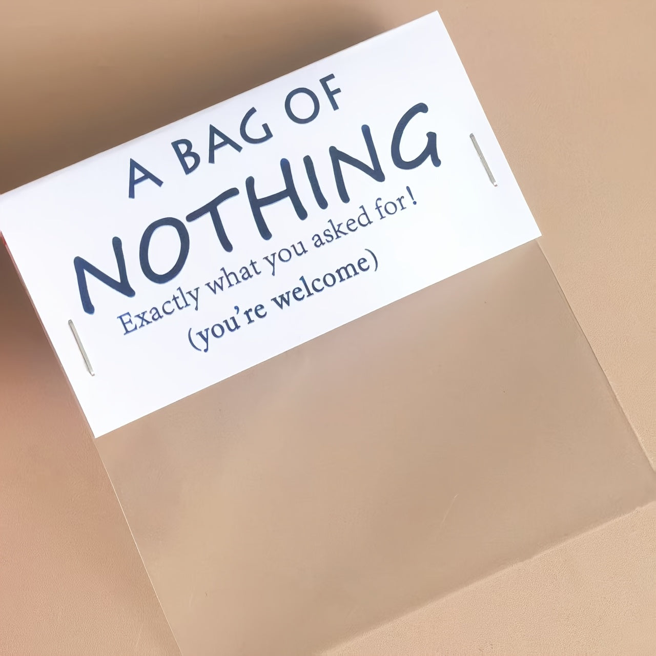 Scherzgeschenk – „A Bag of Nothing“